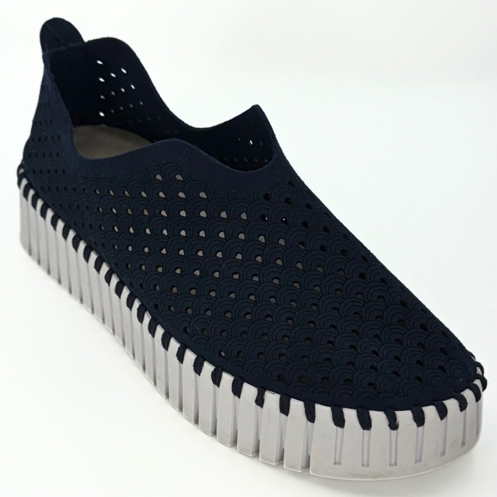 Ilse Jacobsen Tulip Shoes Women’s US 6.5 Navy Slip On Perforated Comfort Flats